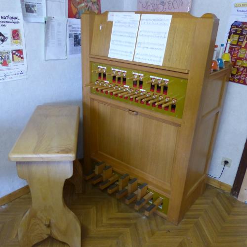 Clavier d'étude à l'école de musique de Saint Léon